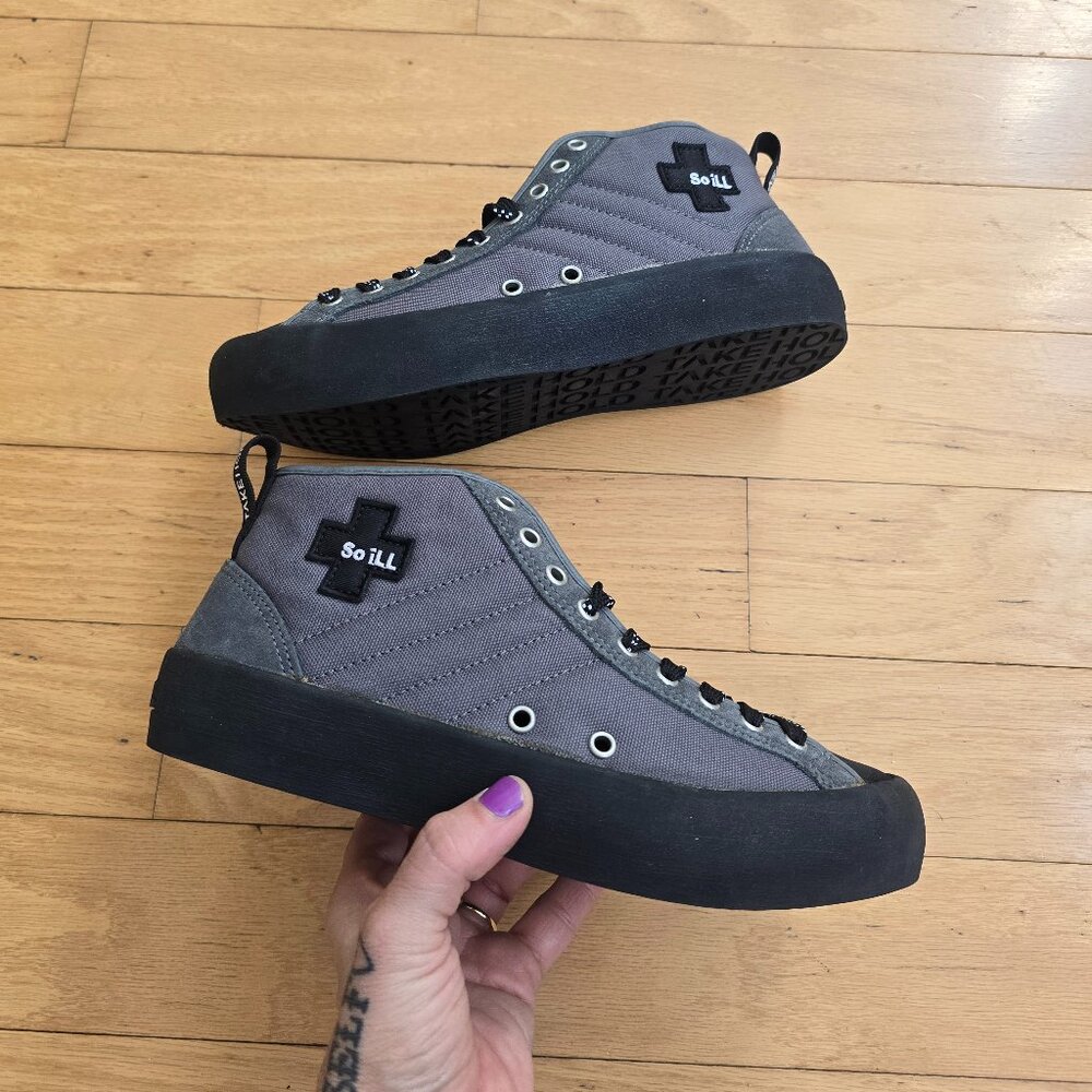 So iLL | The Approach grey black sole outdoor hi-top sneakers | WMS 8